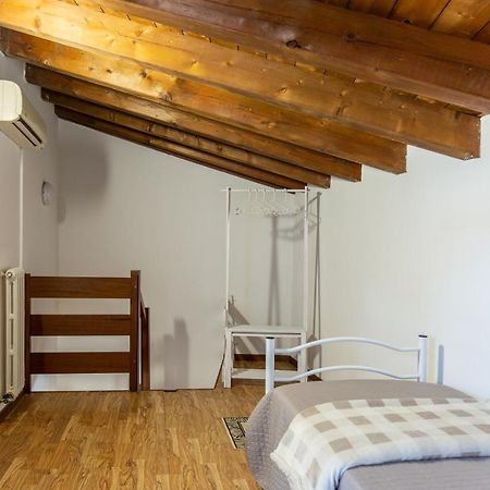Blu Bed Apartamento Castelnuovo del Garda Exterior foto